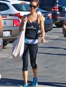 Brooke-Burke-Booty-5