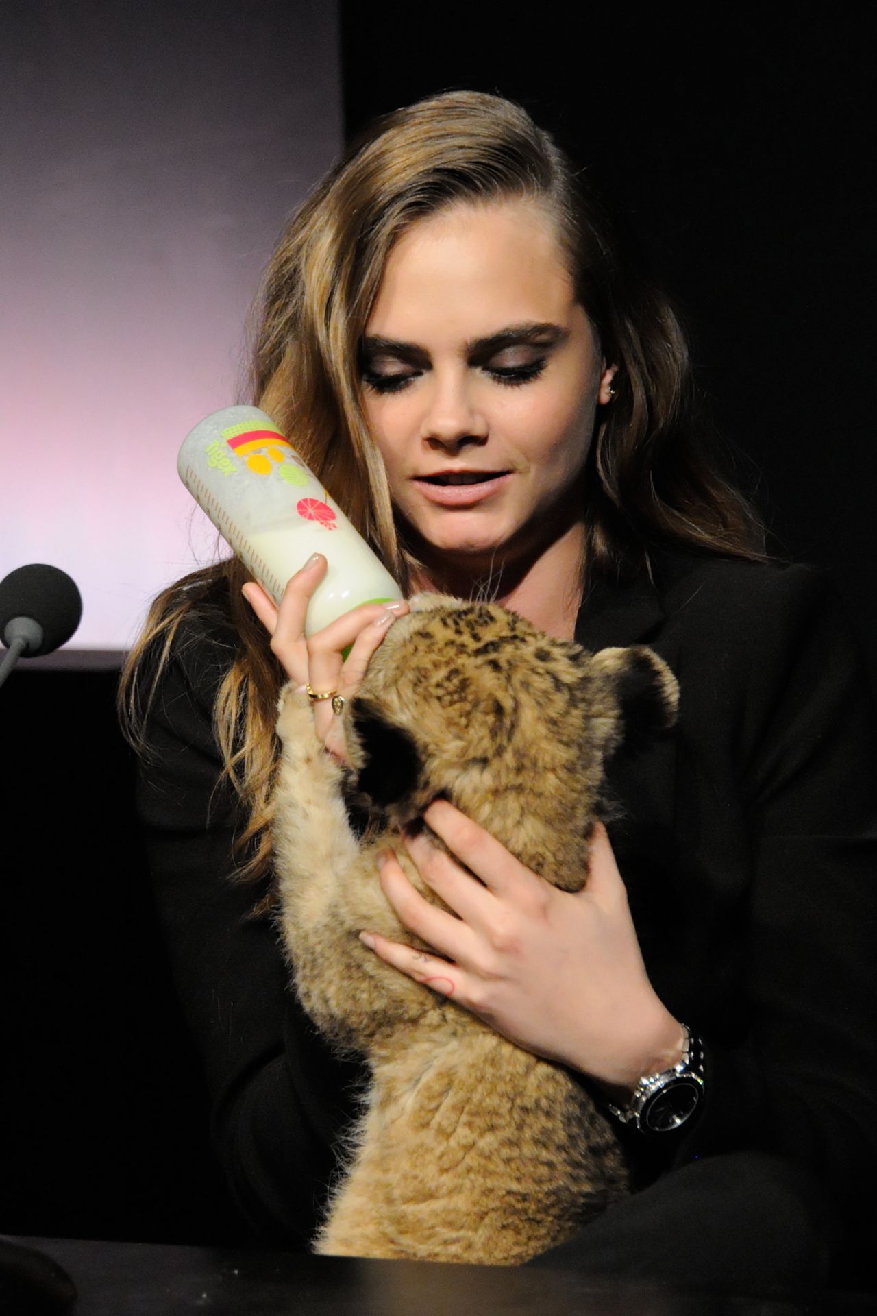 Cara-Delevingne-at-The-New-Face-of-Tag-Heuer-Press-Conference-in-Paris-France-5