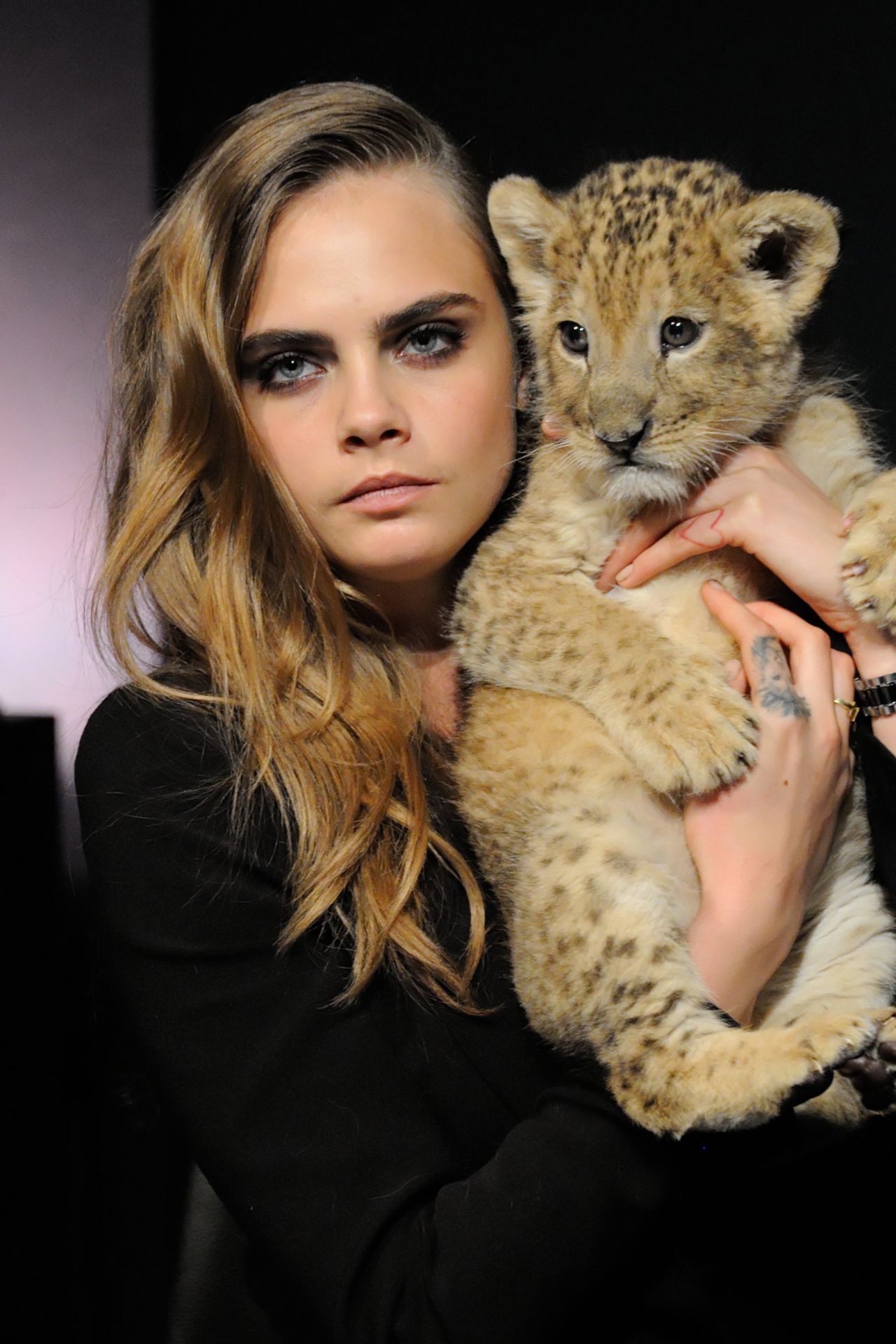 Cara-Delevingne-at-The-New-Face-of-Tag-Heuer-Press-Conference-in-Paris-France-6