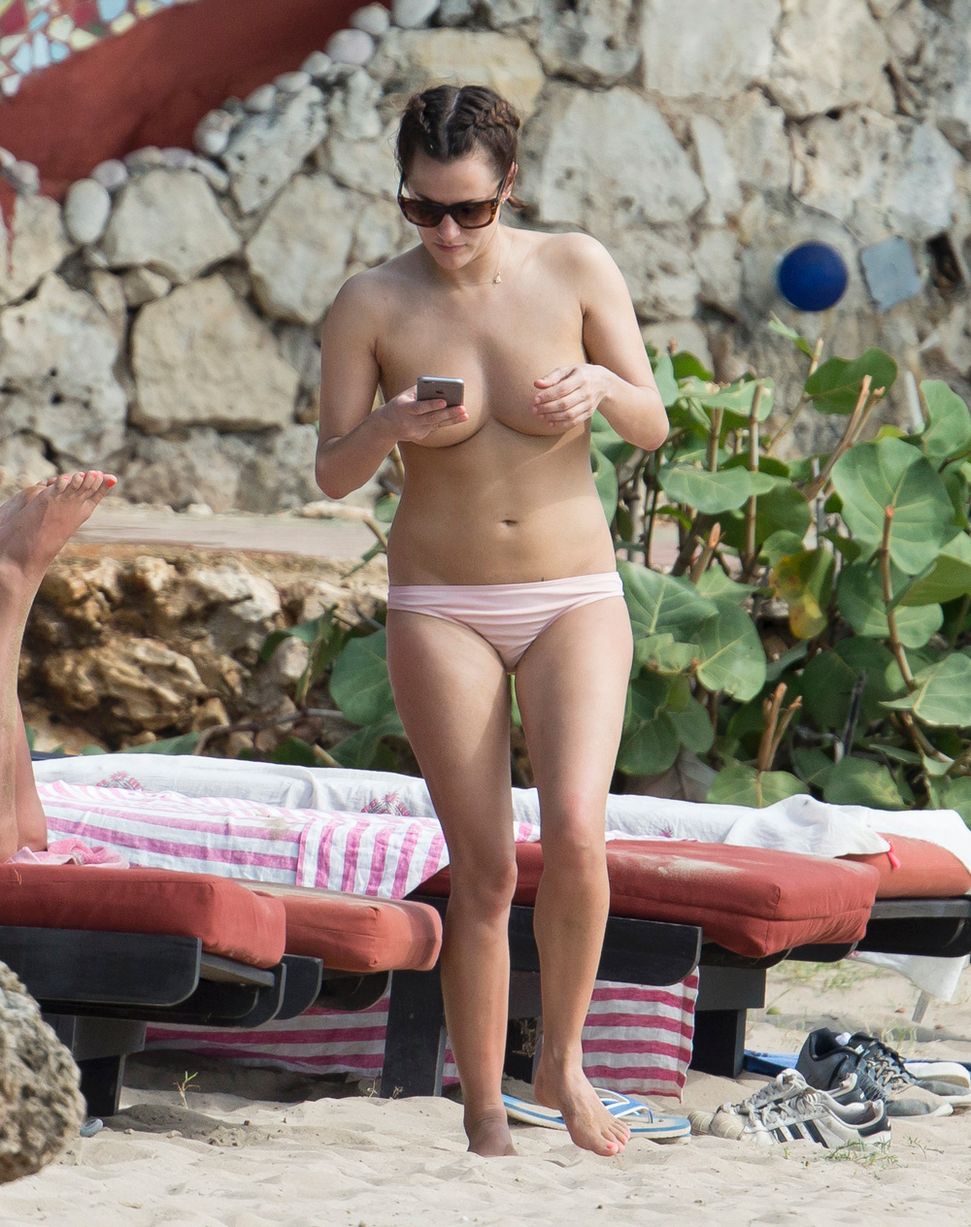 Caroline-Flack-6