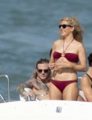 Ellie-Goulding-in-Bikini-3