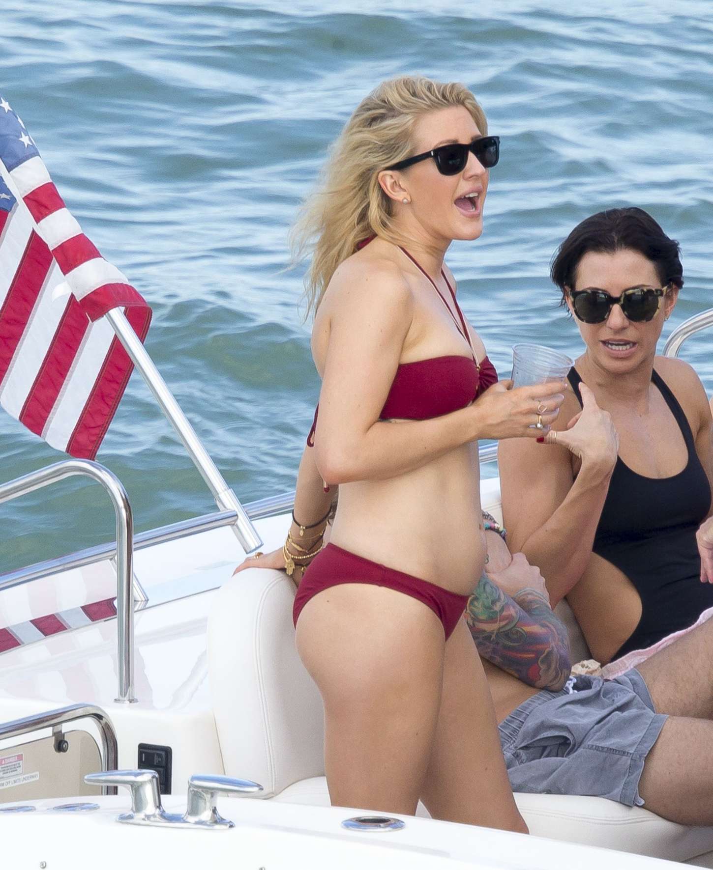Ellie-Goulding-in-Bikini-5
