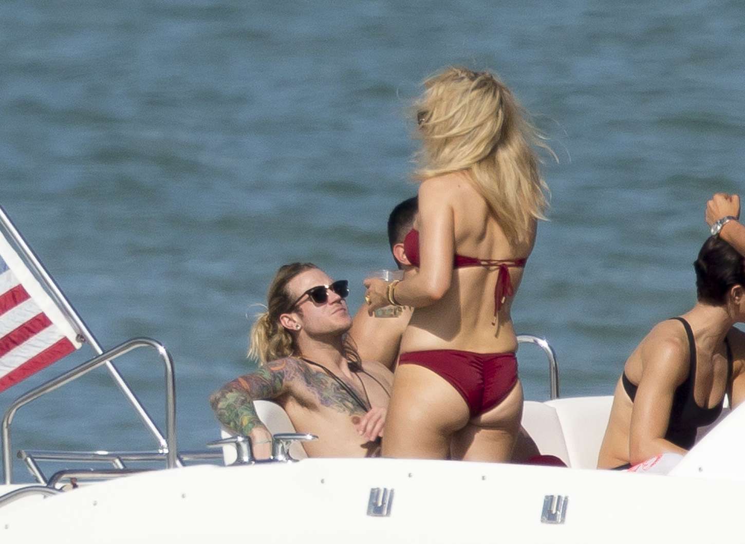 Ellie-Goulding-in-Bikini-8