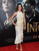Emily-Blunt-4