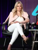 Hilary-Duff-204