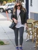 Hilary-Duff-Booty-5
