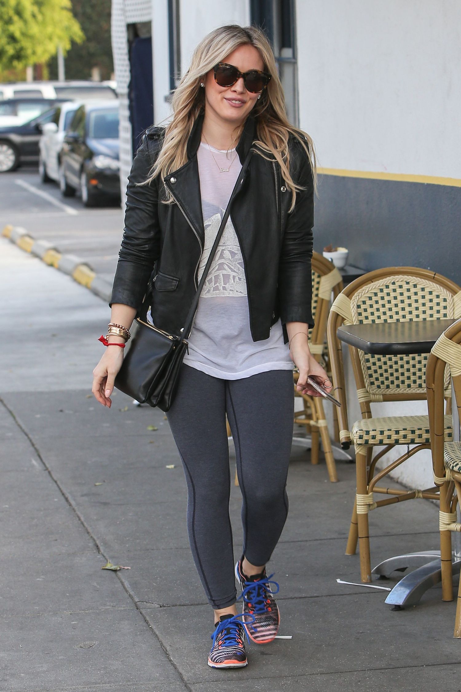 Hilary-Duff-Booty-7