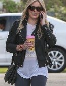 Hilary-Duff-Booty-8