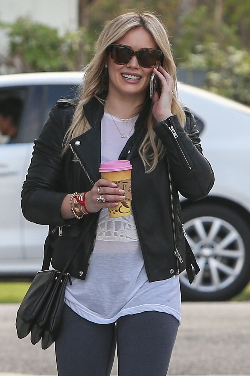 Hilary-Duff-Booty-8