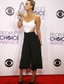 Kaley-Cuoco-109