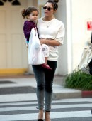 Katharine-McPhee-Beverly-Hills-3