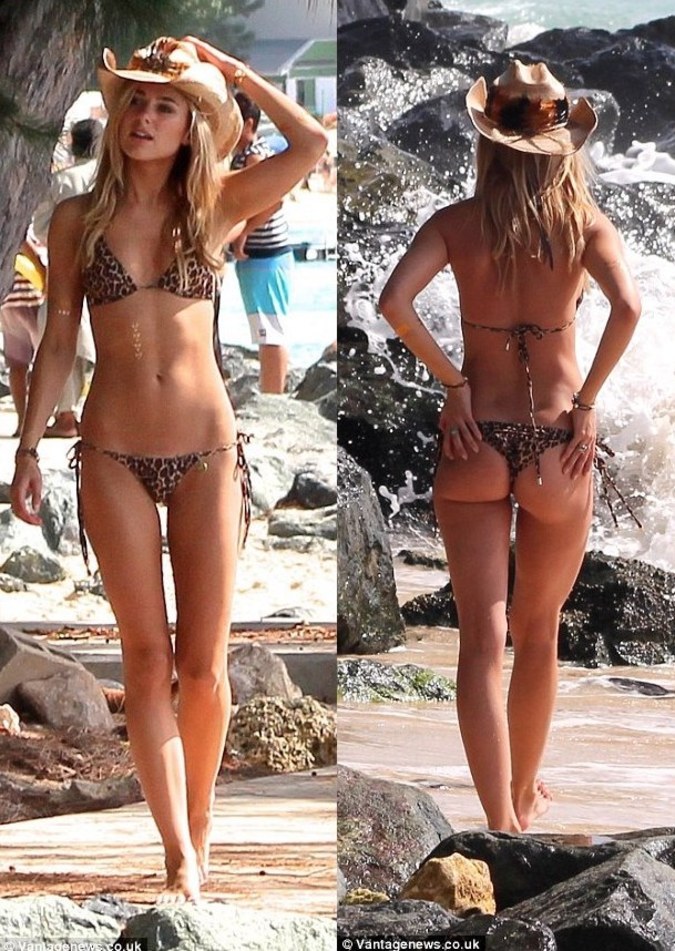 Kimberley-Garner-in-Bikini-608
