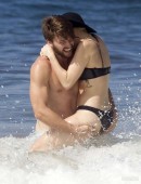 Miley-Cyrus-Bikini-26