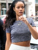 Rihanna-La-Scala-Restaurant-8