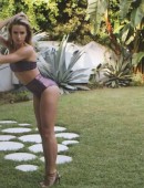 Shantel-VanSanten-Maxim-2015-3