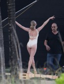 Amanda-Seyfried-Photoshoot-Miami-314