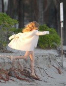 Amanda-Seyfried-Photoshoot-Miami-6