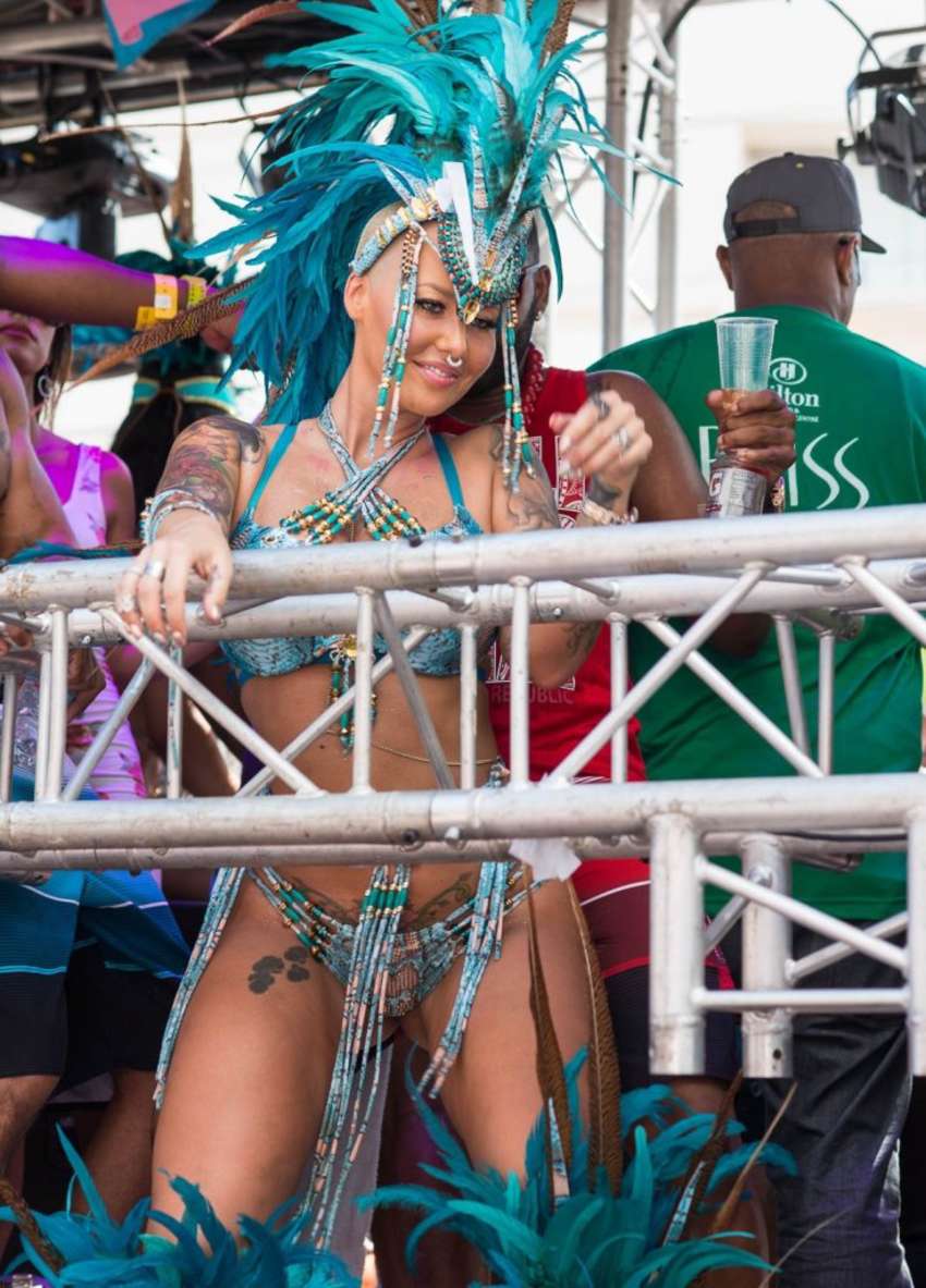 Amber-Rose-at-Carnival-in-Trinidad-and-Tobago-1