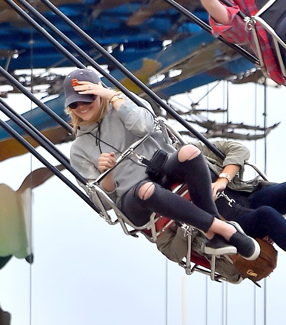 Chloe-Moretz-at-Disneyland-in-California-8