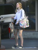 Elle-Fanning-Schoolgirl-4