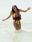 Imogen-Thomas-Swimwear-Abu-Dhabi-7