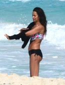 Irina-Shayk-in-Bikini-5