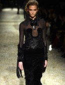 Karlie-Kloss-Tom-Ford-2015-Womenswear-Collection-Presentation-3
