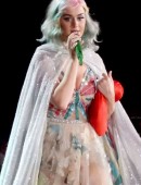 Katy-Perry-Performing-at-Palau-Sant-Jordi-1