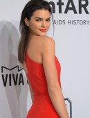 Kendall-Jenner-2015-amfAR-5