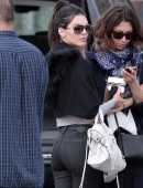 Kendall-Jenner-Booty-Venice-2