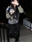 Kylie-Jenner-Leggings-Sugarfish-LA-2