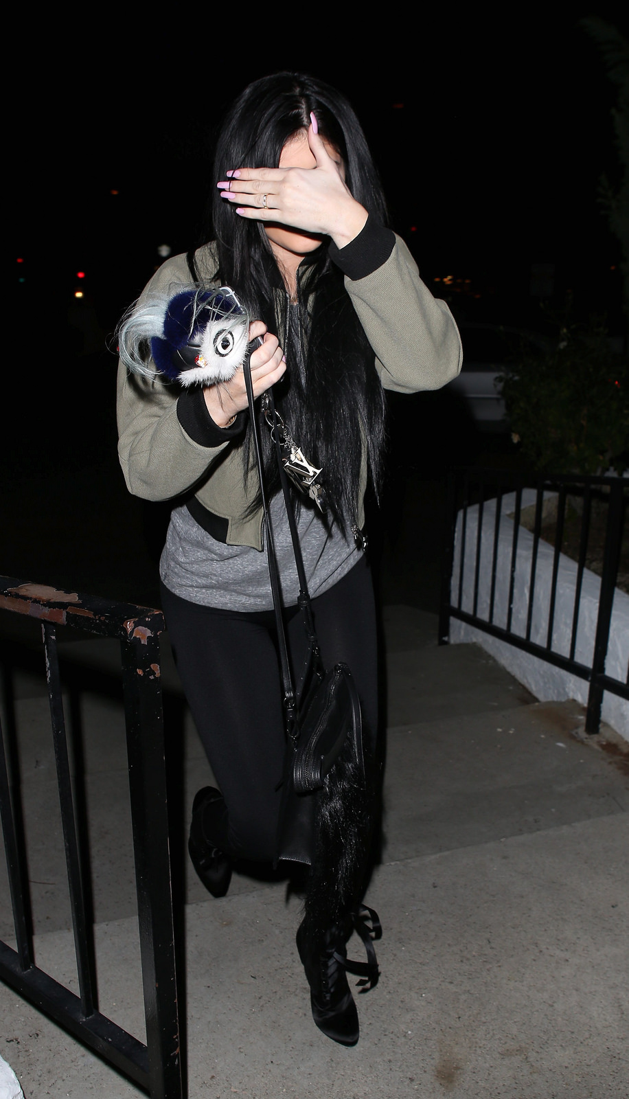 Kylie-Jenner-Leggings-Sugarfish-LA-2