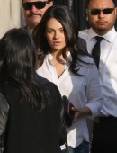 Mila-Kunis-Outside-Jimmy-Kimmel-Live-Hollywood-3