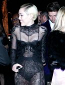 Miley-Cyrus-Tom-Ford-2015-7
