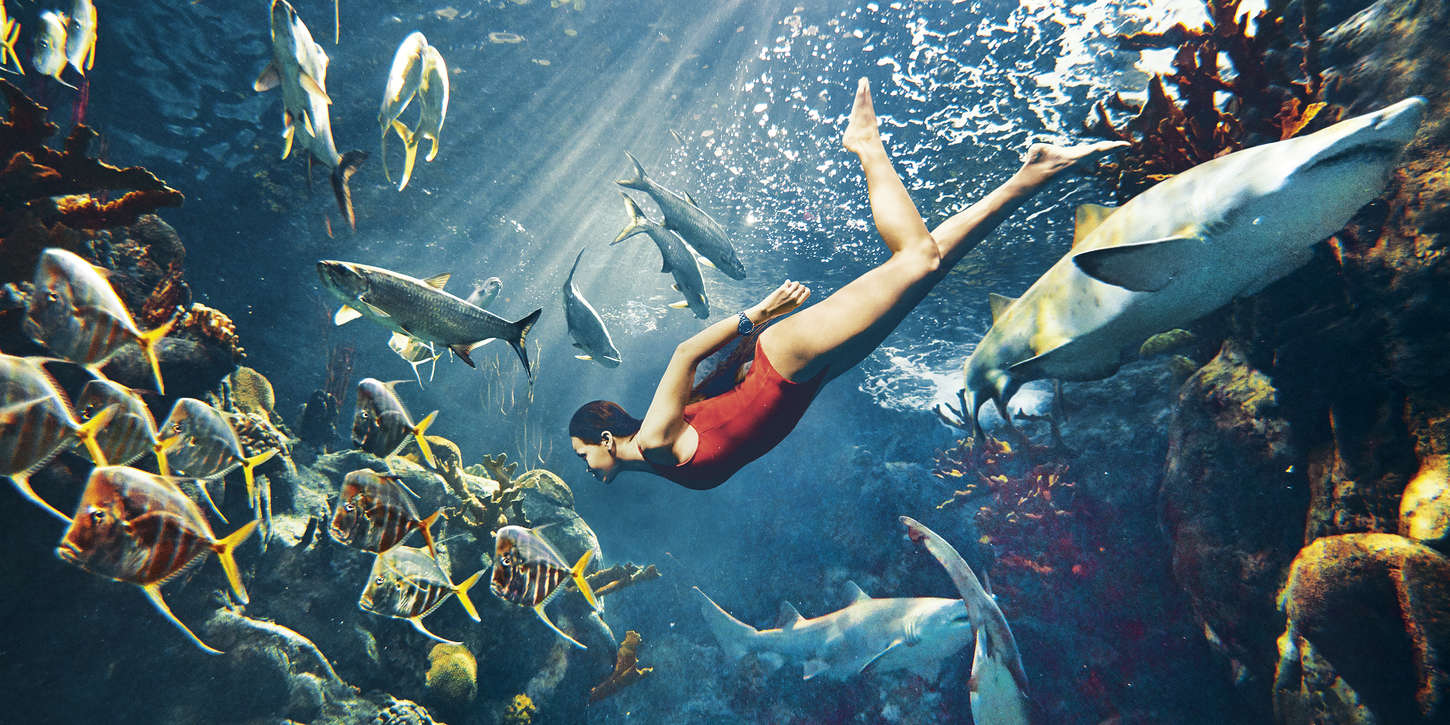 Rihanna-Harpers-Bazaar-US-2015-7