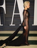 2015 Vanity Fair Oscar Party Hosted By Graydon Carter - Arrivals