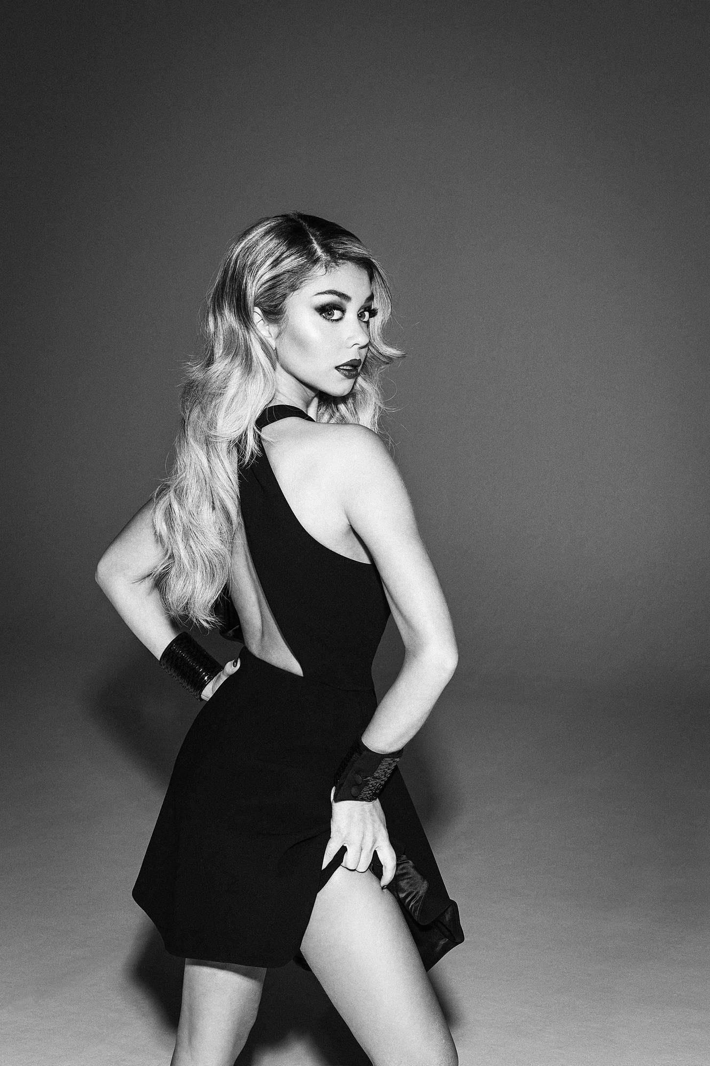 Sarah-Hyland-Galore-February-2015-7
