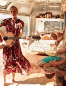 Taylor-Swift-and-Karlie-Kloss-Vogue-March-2015-6