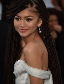 Zendaya-Coleman-2015-Oscar-12