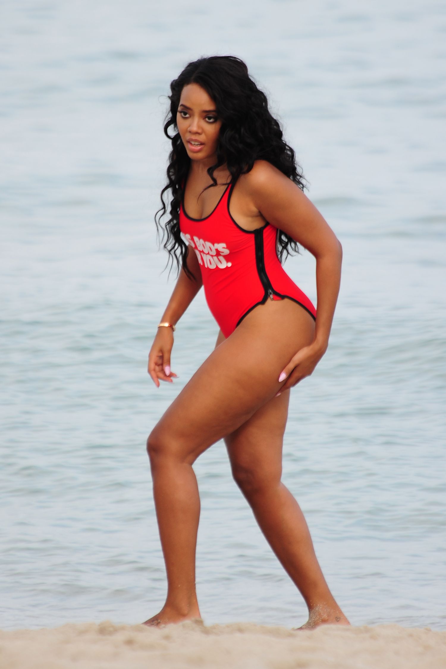 Angela-Simmons-in-Swimsuit-3