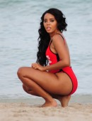 Angela-Simmons-in-Swimsuit-5