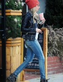 Ashley-Tisdale-Pumping-Gas-in-Toluca-Lake-4