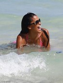 Claudia-Jordan-in-Bikini-13