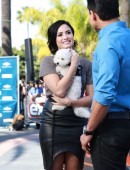 Demi-Lovato-on-the-Set-Extra-1