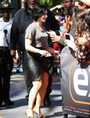 Demi-Lovato-on-the-Set-Extra-8