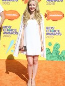 Dove-Cameron-Nickelodeon's-28th-Annual-Kids-Choice-Awards-in-Inglewood-1