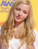 Dove-Cameron-Nickelodeon's-28th-Annual-Kids-Choice-Awards-in-Inglewood-10