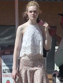 Elle-Fanning-Out-and-About-LA-605