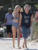 Gigi-Hadid-in-Bikini-Miami-Beach-1