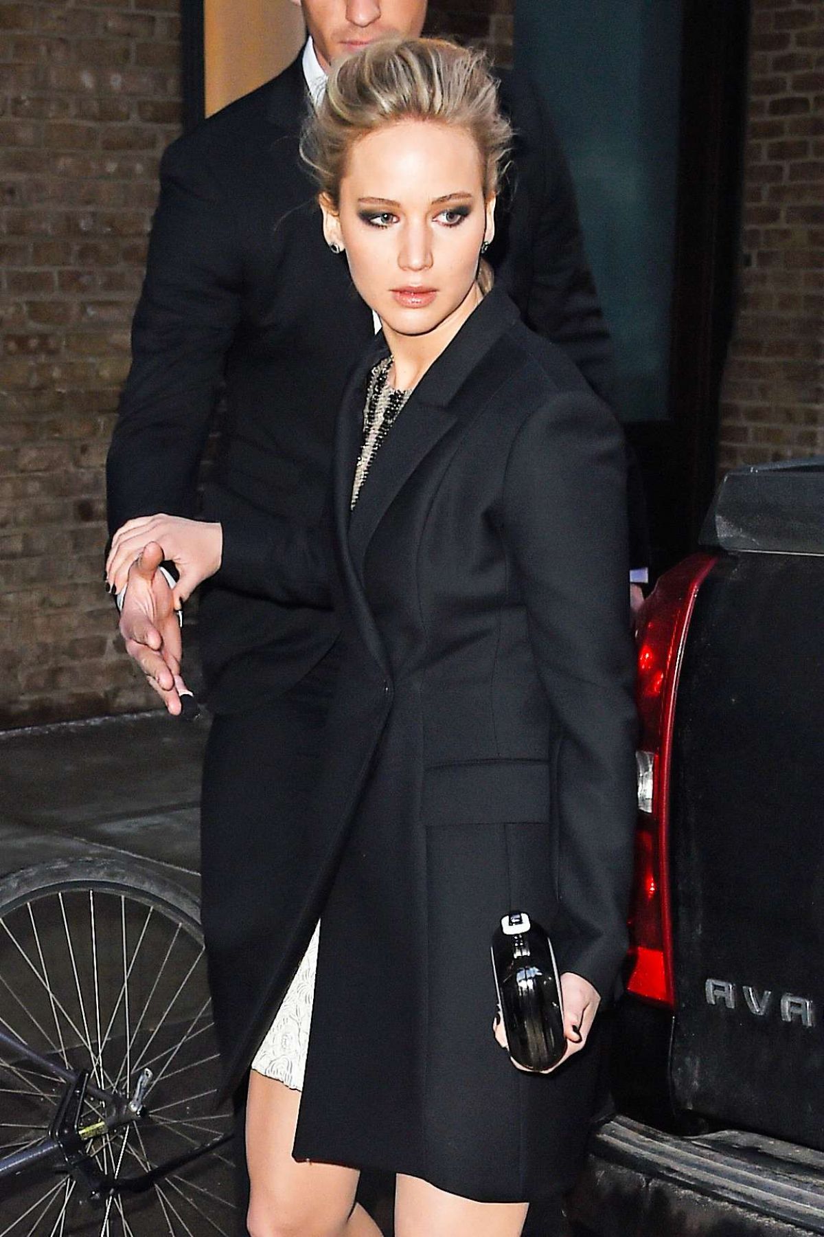 Jennifer-Lawrence-Out-and-About-in-New-York-6